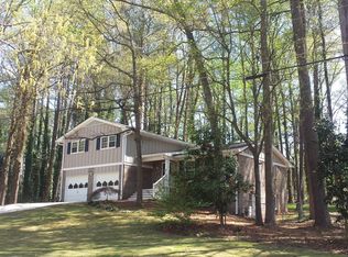 908 Pinecrest Cir, Lilburn, GA 30047