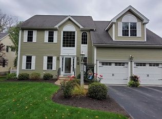 8 Woodcliffe Ave, Worcester, MA 01604