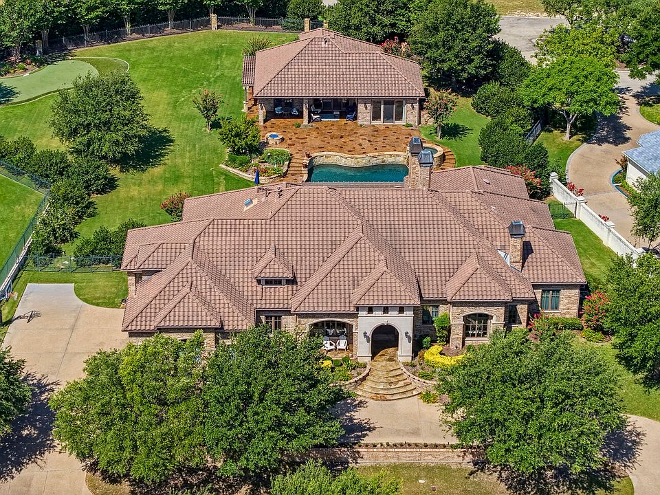 1st image of 6705 Saucon Valley Dr