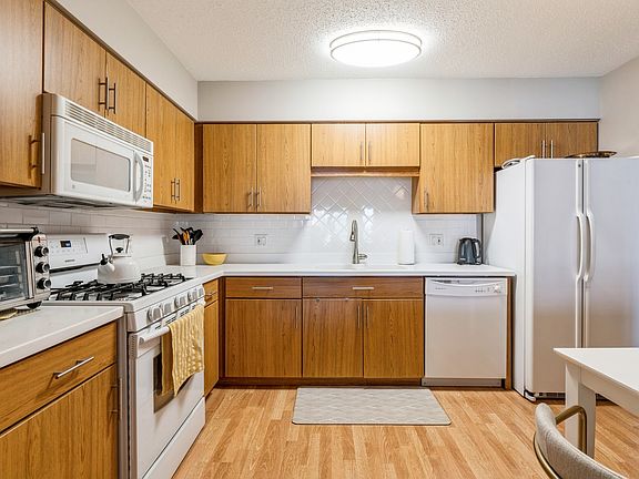 5th image of 1220 Depot St Unit 207