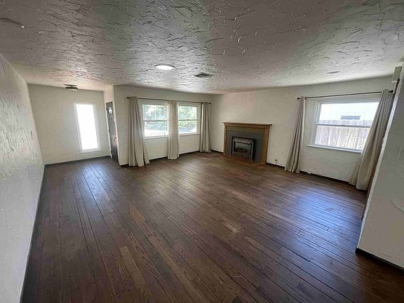 3rd image of 22120 De La Osa St