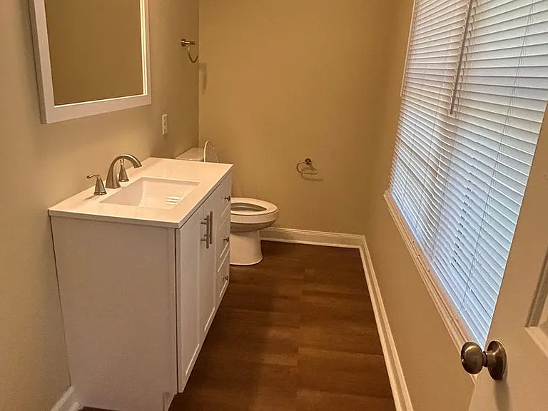 245 Loch Cir — Photo 12
