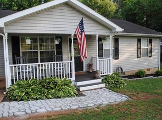 2165 Roper Rd, Cumming, GA 30028