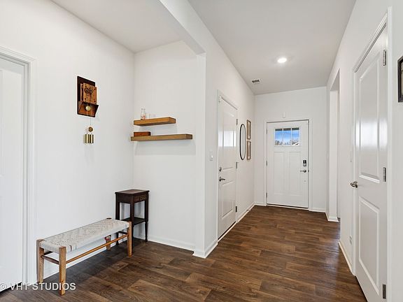 4th image of 1150 Redtail Ct