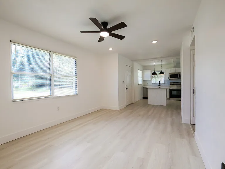 1810 Dixon Blvd — Photo 17