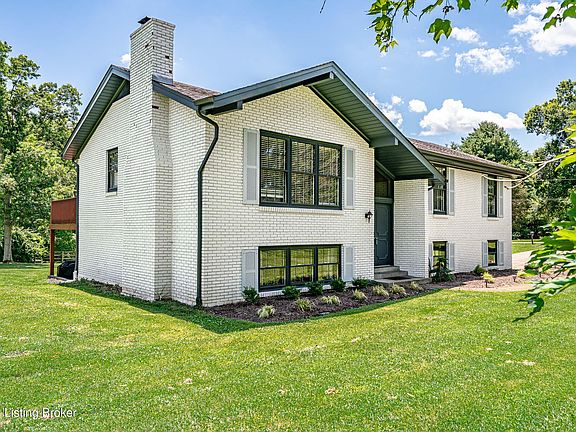 2nd image of 3516 Echo Valley Cir