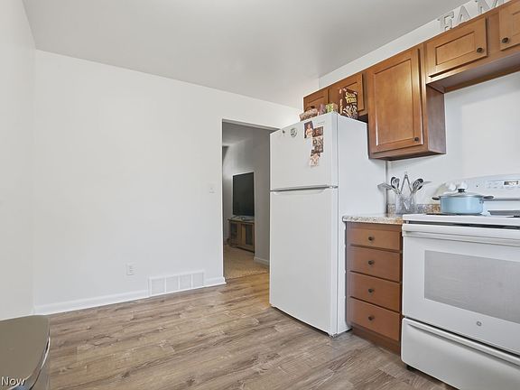 3rd image of 611 & 613 Fulmer Ave