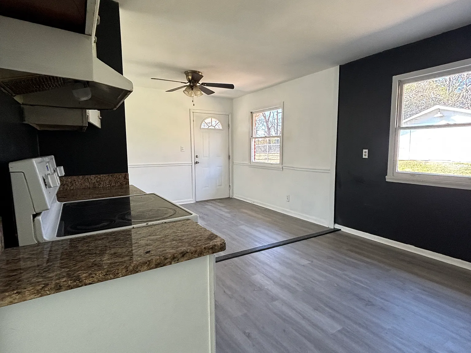 5 bed, 1579 sqft, $1,600 — Photo 3