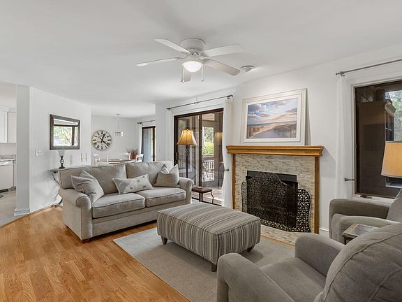 4th image of 2767 Hidden Oak Dr