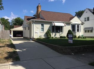 1139 Oaklawn St NE, Grand Rapids, MI 49505