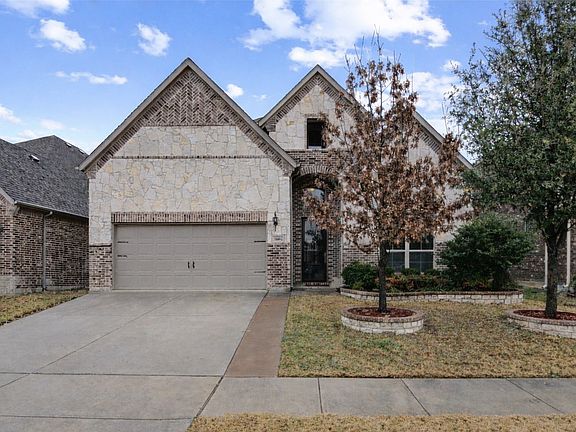 2nd image of 1602 Cypress Garden Ln