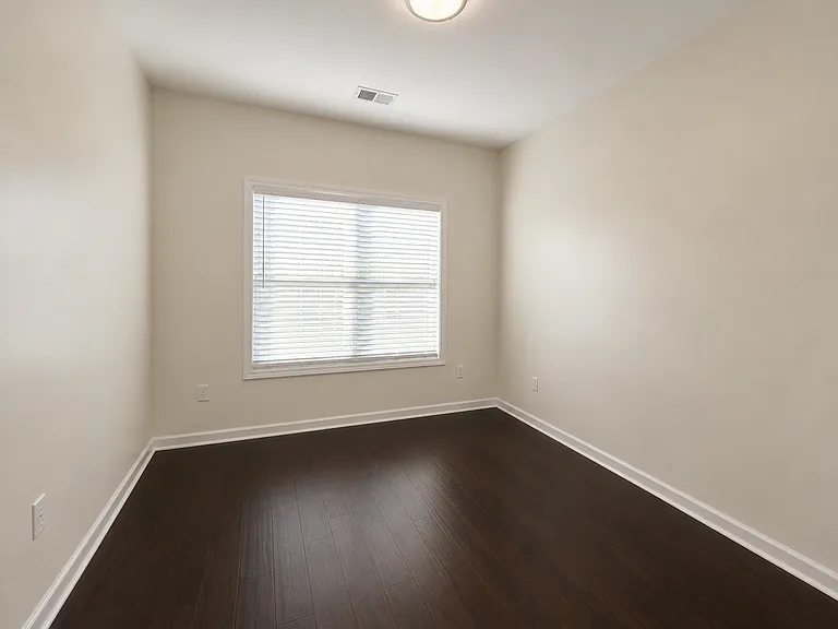 103A Looper St — Photo 19