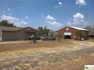 1189 Ben Milam Rd, Cameron, TX 76520
