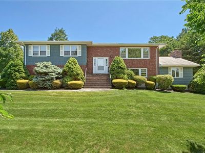 2 Winthrop Drive, Rye Brook, NY, 10573