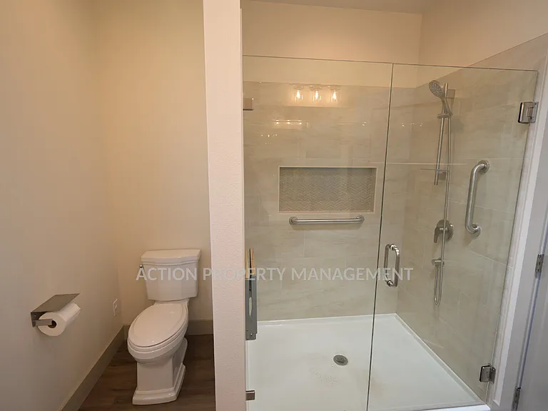 114 Turner Pl — Photo 17