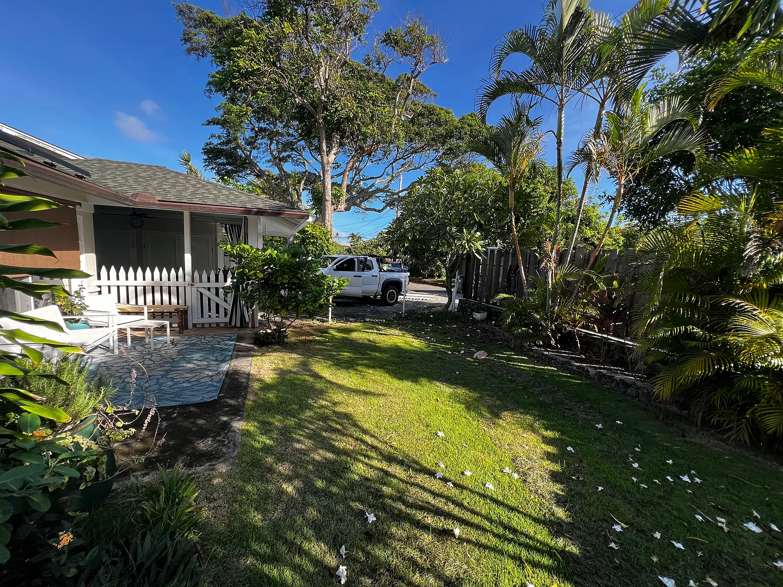 2 bed, 702 sqft, $4,950 — Photo 3