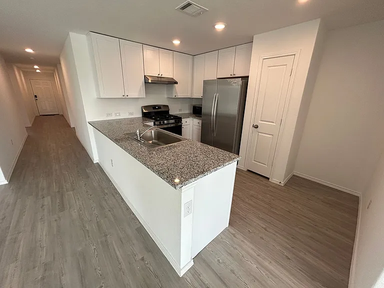 9946 Dicket Mead Rd — Photo 6