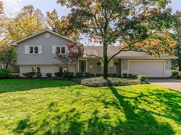 2nd image of 5398 Meadow Wood Blvd
