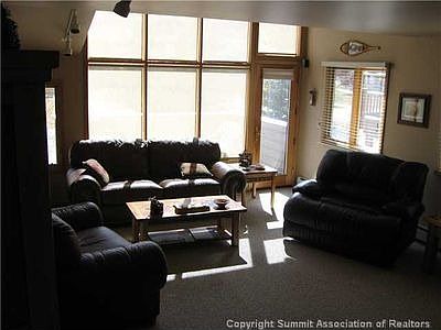 5th image of 475 Belford St