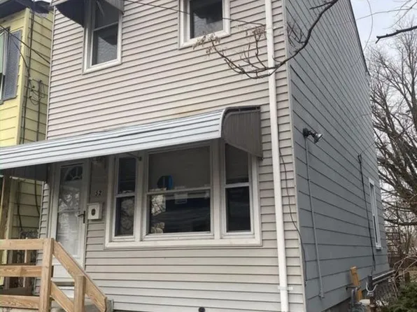 52 Bond St, Trenton, NJ 08618