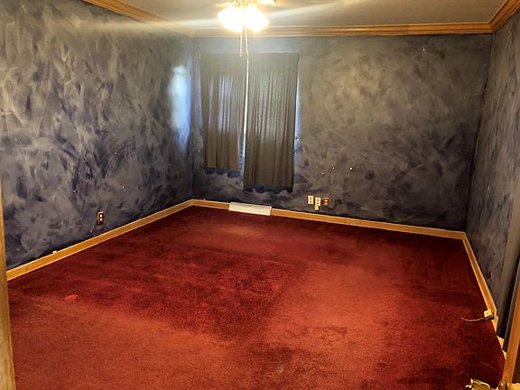 5th image of 420 Crestwood Dr