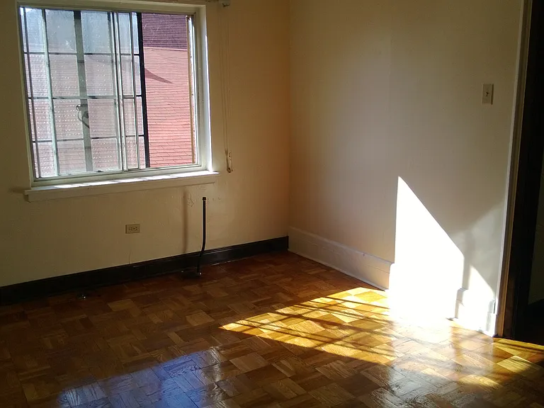 El Villa Apartments — Photo 14