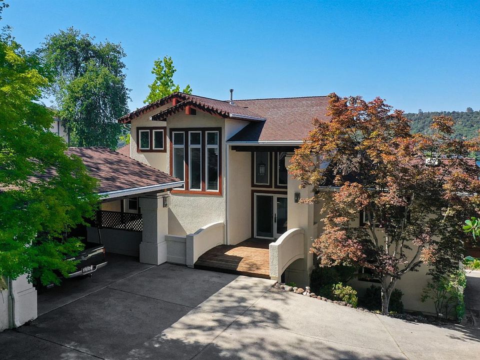 1st image of 18615 Chaparral Dr