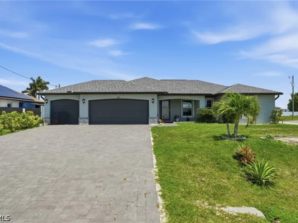 1201 NW 14th Pl, Cape Coral, FL 33993