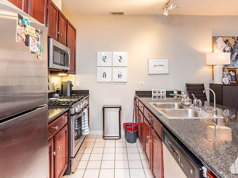 23 N Racine Ave #406 — Photo 7