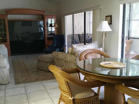 4th image of 1660 Twelve Oaks Way APT 207