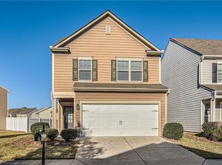 93 Greenfield Dr, Dawsonville, GA 30534