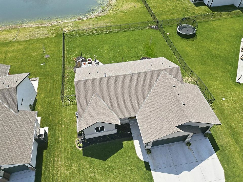 10933 W Cedar Ln, Maize, KS 67101 | Zillow