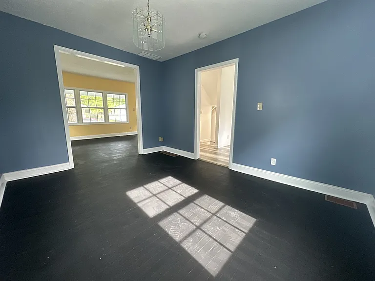 275 Goodview Ave — Photo 26