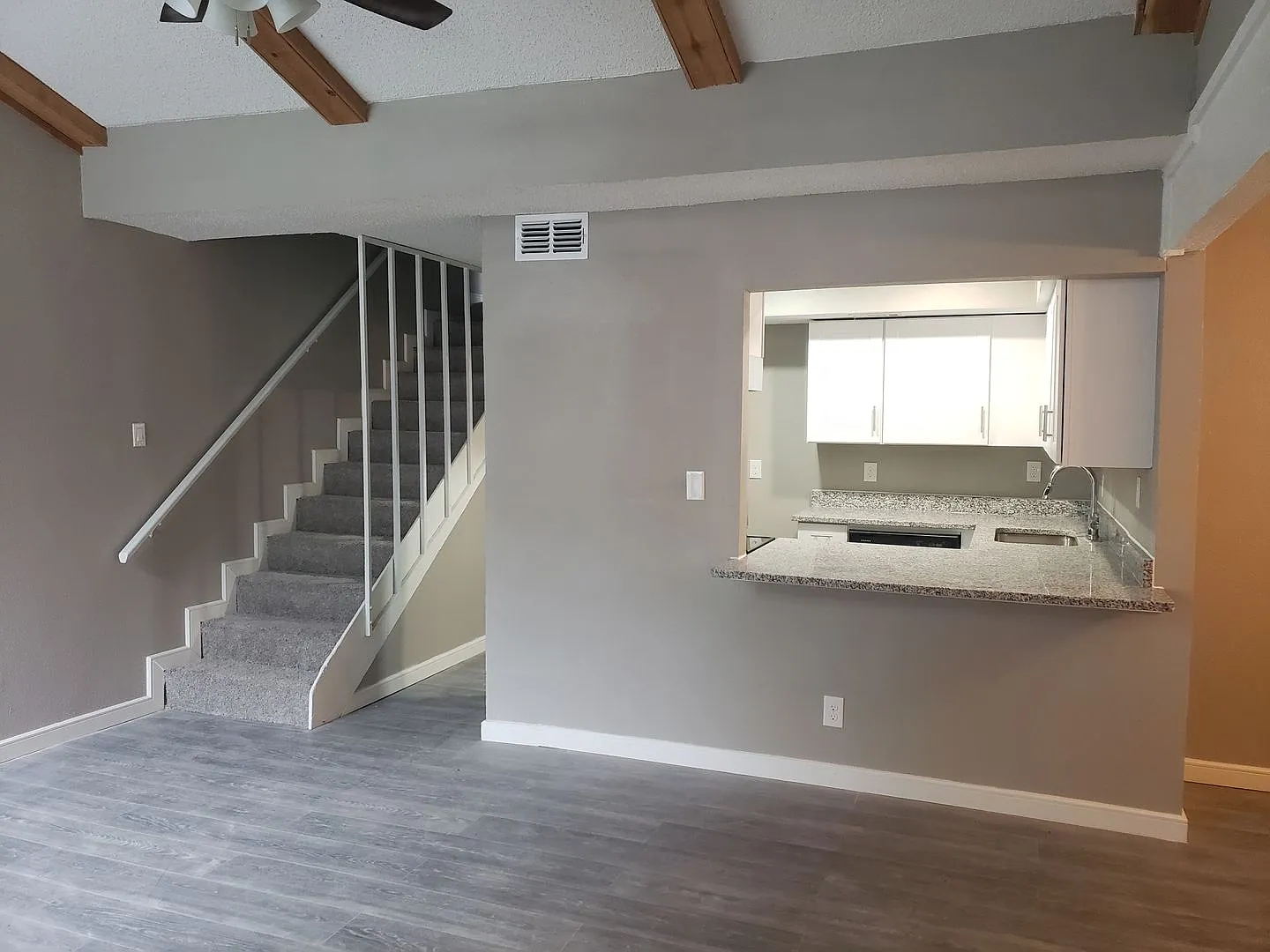 2621 San Sabastian — Photo 4