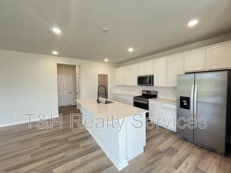 13132 Himalaya Cir — Photo 5