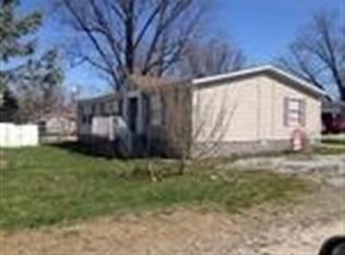 211 E Vine St, Mitchell, IN 47446