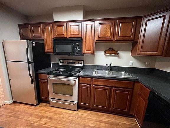 5th image of 205 Westover Ave APT 102