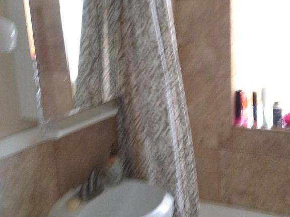 3rd image of 5005 Wyandotte St #1
