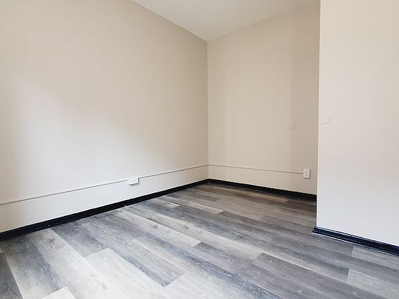 2nd image of 110 Warner Ave APT 5