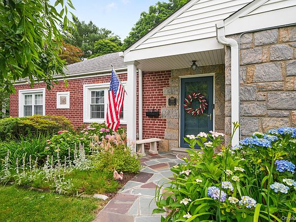 4th image of 100 Yale Road