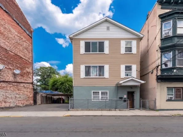 363 Summer St, Paterson City, NJ 07501