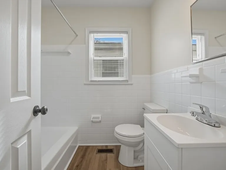 126 Ash Ave — Photo 12