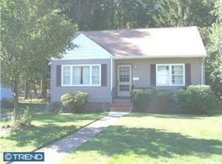 20 Ranchwood Dr, Ewing, NJ 08618