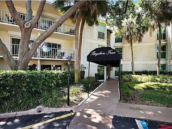 4th image of 3325 Bayshore Blvd Unit F33
