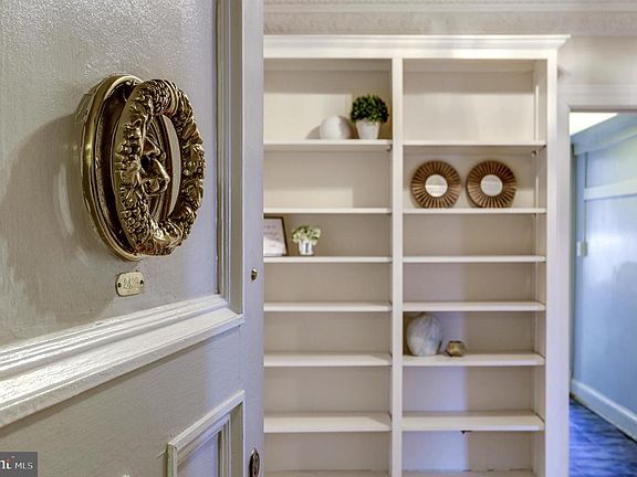 2nd image of 4000 Cathedral Ave NW #243B