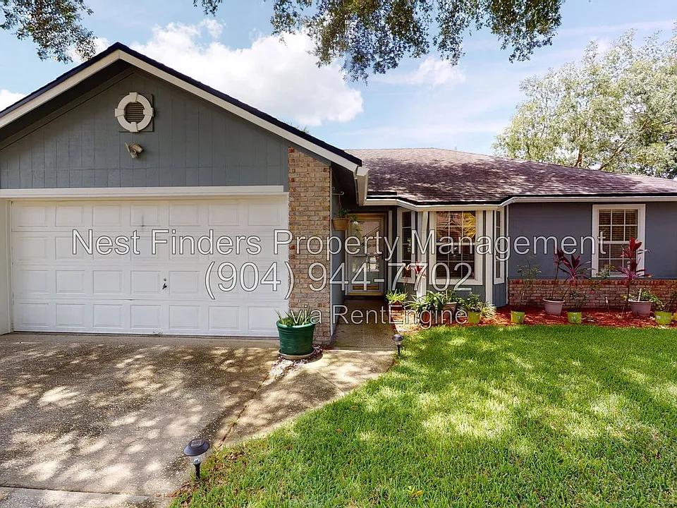1730 Chandelier Cir E