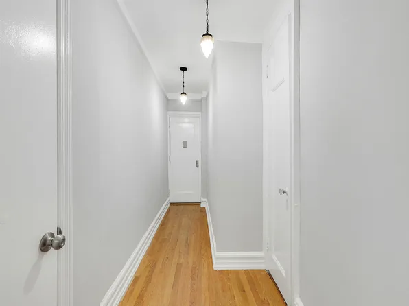 175 Prospect Park Sw image 10 of 11