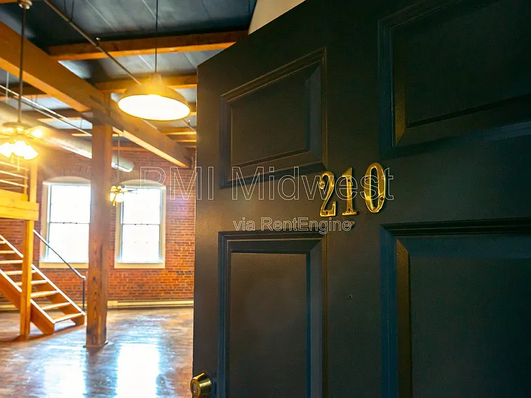 Lofts on Madison — Photo 26