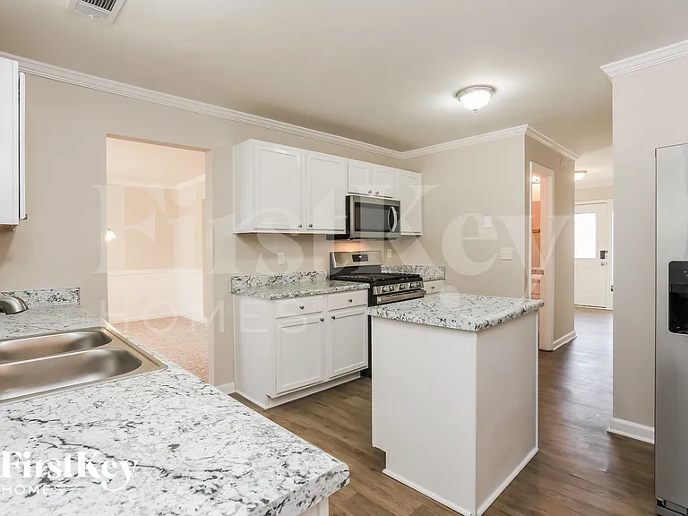 1688 Rice Sq — Photo 8