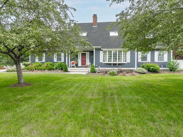 13 Fox Run Dr, Newburyport, MA 01950